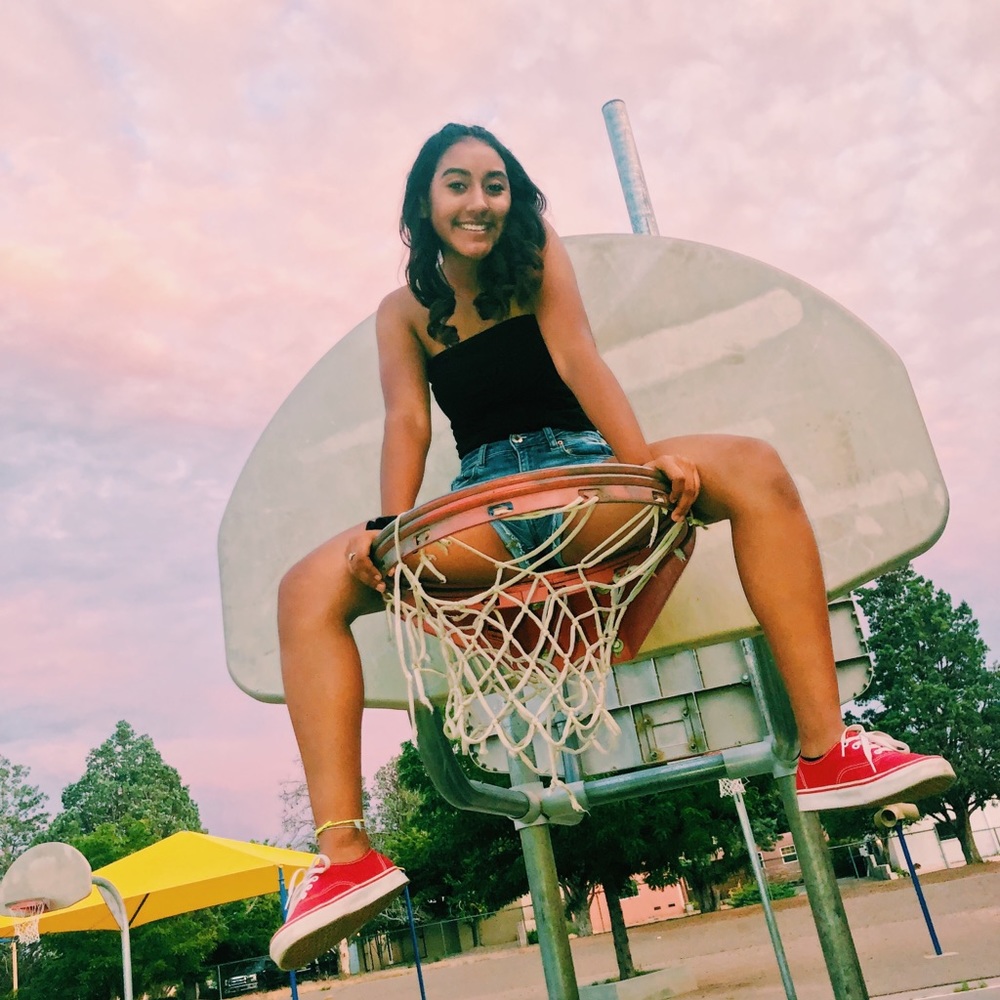 Meet your Posher, Adrianna